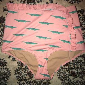 NWOT Kortni Jeane bottoms